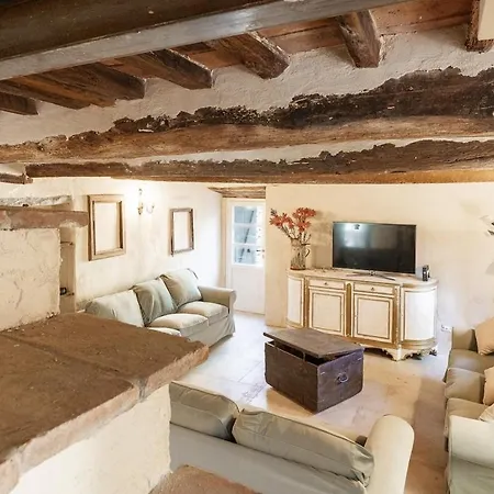 Borgo Sulla Visona 7 Piscina Lucca Toscana Casa vacanze Capannori