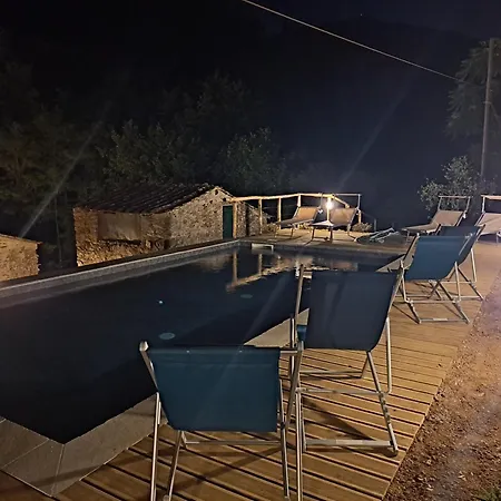 Semesterbostad Borgo Sulla Visona 7 Piscina Lucca Toscana *